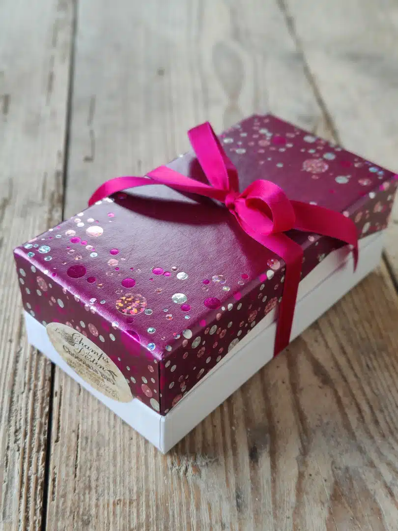 Boîte de bonbons de chocolats bio - Graffiti 210 g