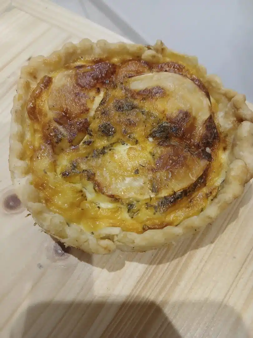 Tarte chèvre et miel 1 part