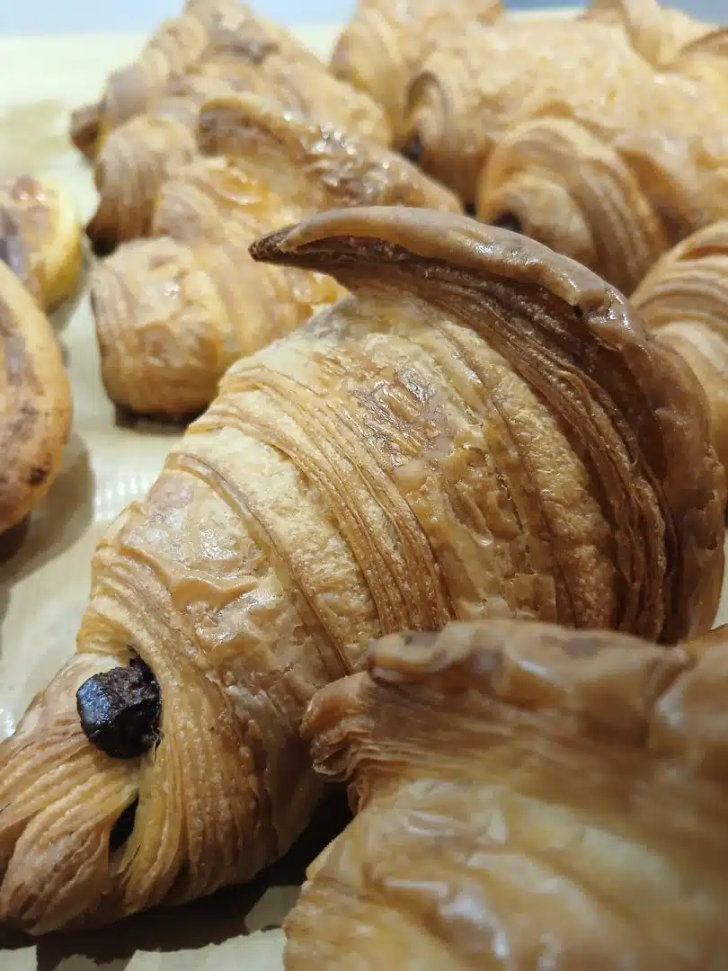 Croissant au chocolat